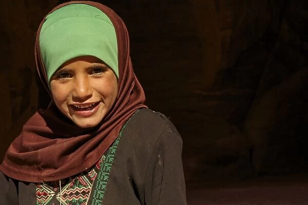 Bedouin girl, close-up of head, Petra, Ma an, Jordan, december