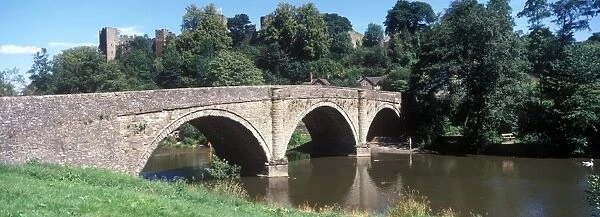 Britain - Shropshire Old stone bridge over River Teme - Ludlow, Shropshire