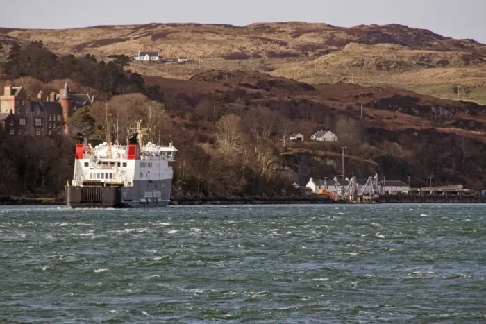 Framed Print : The Caledonian MacBrayne ferry Finlaggan arriving at Port Askaig on Islay Framed Print : The Caledonian MacBrayne ferry Finlaggan arriving at Port Askaig on Islay