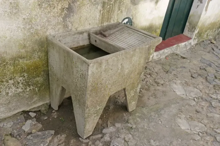 Framed Print : Cast concrete washtub, Castelo de Vide, Portalegre District, Alentejo, Portugal, april Framed Print : Cast concrete washtub, Castelo de Vide, Portalegre District, Alentejo, Portugal, april