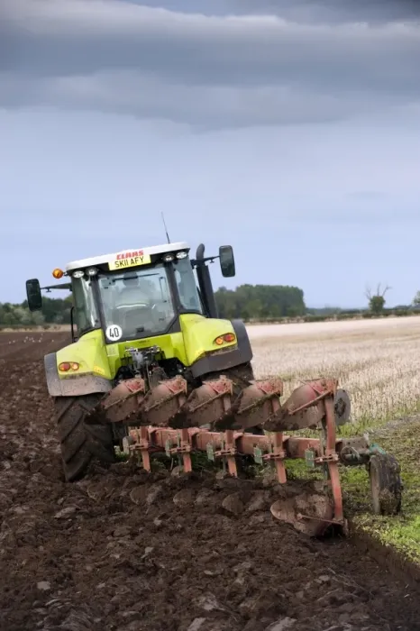 Framed Print : Cls 640 Axion tractor with five furrow reversible plough, ploughing in stubble field, Scotland, september Framed Print : Cls 640 Axion tractor with five furrow reversible plough, ploughing in stubble field, Scotland, september