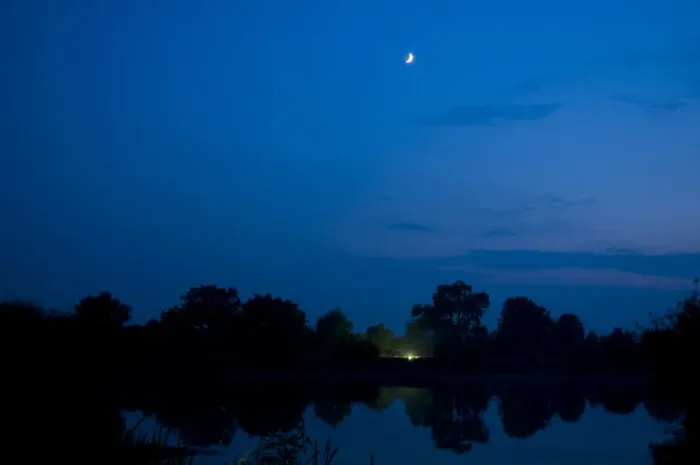 Framed Print : Crescent Moon, above mercury vapour moth trap in beside flooded former gravel pit habitat at night, Priory Water Nature Reserve, Leicestershire, England, june