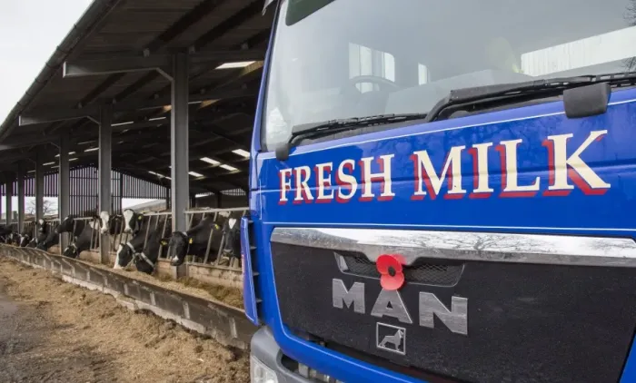 Framed Print : Dairy farming, milk tanker lorry collecting milk from dairy farm, Cheshire, England, February