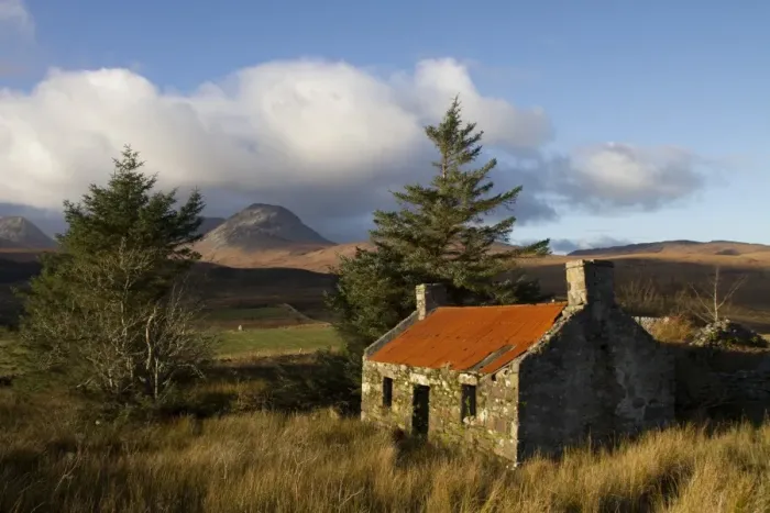 Framed Print : Derelict Scottish bothy at Knockrome on the Isle of Jura, looking towards the Paps Framed Print : Derelict Scottish bothy at Knockrome on the Isle of Jura, looking towards the Paps