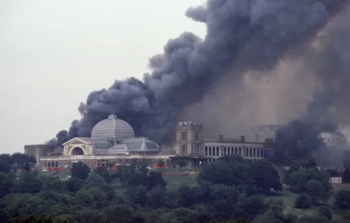 Framed Print : Fire at Alexandra Palace North London 11th July 1980. Home of television Framed Print : Fire at Alexandra Palace North London 11th July 1980. Home of television