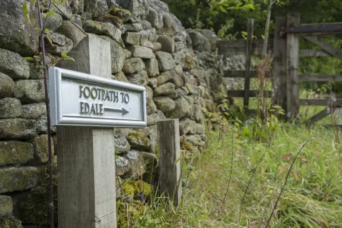 Framed Print : Footpath to Edale sign on farm, Edale, Peak District N. P. Derbyshire, England, August