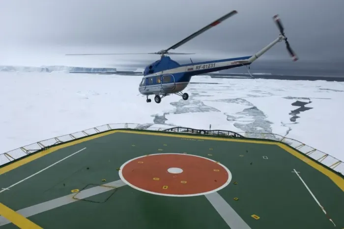 Framed Print : Helicopter with tourists, taking off from heli-deck on Kapitan Khlebnikov icebreaker, on route to view Snow Hill Island Emperor Penguin colony, Weddell Sea, Antarctica, november Framed Print : Helicopter with tourists, taking off from heli-deck on Kapitan Khlebnikov icebreaker, on route to view Snow Hill Island Emperor Penguin colony, Weddell Sea, Antarctica, november