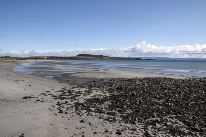 Framed Print : Low tide at the beach, Traigh na Mile, north end of Loch na Mile on the Isle of Jura, Scotland