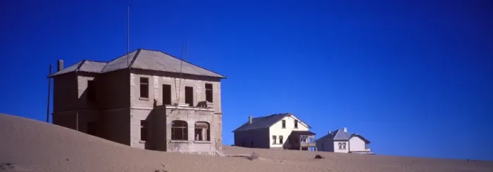 Framed Print : Namibia Sand encroaching on buildings of abandon diamond mining town of Kolmanskop, Namibia Framed Print : Namibia Sand encroaching on buildings of abandon diamond mining town of Kolmanskop, Namibia