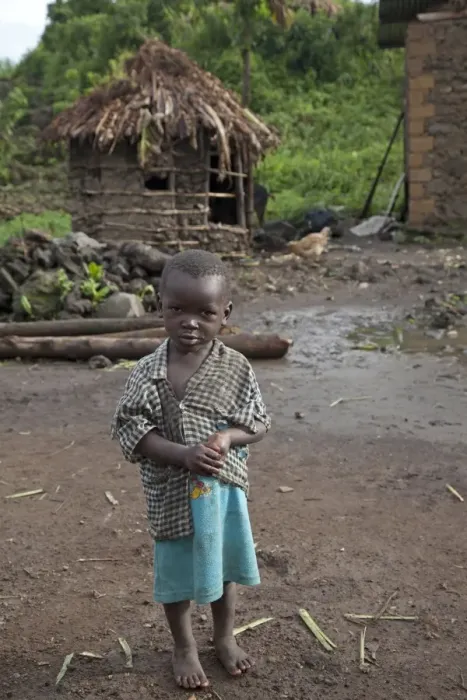 Framed Print : Pygmy child, standing in village, Virunga Mountains, Uganda Framed Print : Pygmy child, standing in village, Virunga Mountains, Uganda