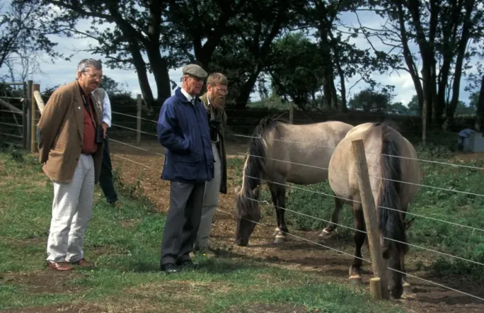 Framed Print : Reserves Prince Philip, Derek Moore & Marek Borkowski looking at Konik Horses Framed Print : Reserves Prince Philip, Derek Moore & Marek Borkowski looking at Konik Horses