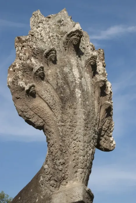 Framed Print : Seven-headed Naga sculpture at end of walkway in Khmer temple, Angkor Wat, Siem Riep, Cambodia Framed Print : Seven-headed Naga sculpture at end of walkway in Khmer temple, Angkor Wat, Siem Riep, Cambodia