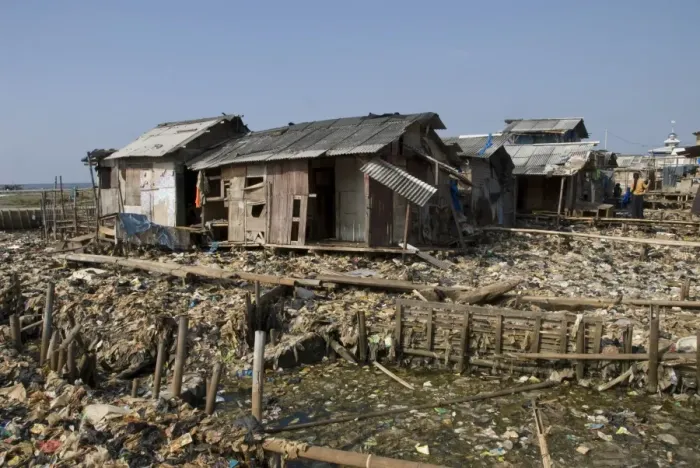 Framed Print : Shacks surrounded by rubbish in slum, Muara Karang, Jakarta, Java, Indonesia Framed Print : Shacks surrounded by rubbish in slum, Muara Karang, Jakarta, Java, Indonesia