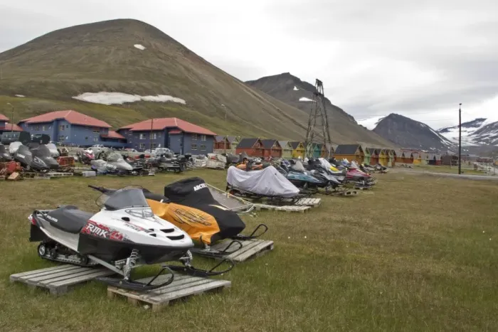 Framed Print : Skidoos in town during summer, worlds most northerly town, Longyearbyen, Spitzbergen, Svalbard, july Framed Print : Skidoos in town during summer, worlds most northerly town, Longyearbyen, Spitzbergen, Svalbard, july
