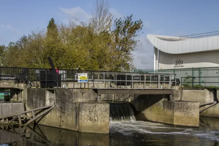 Framed Print : The Sluice gates on the River Chelmer at Chelmsford Essex
