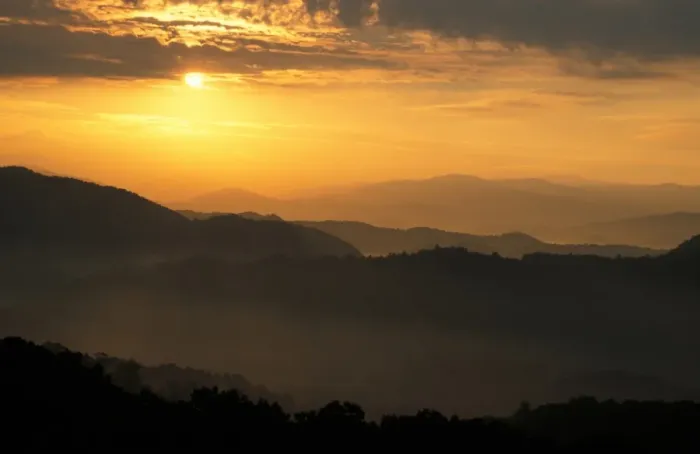 Framed Print : Tennessee Sunrise on Foothills Parkway, Great Smoky Mountains, Tennessee Framed Print : Tennessee Sunrise on Foothills Parkway, Great Smoky Mountains, Tennessee