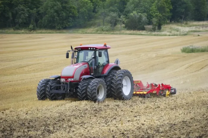 Framed Print : Valtra tractor pulling Vaderstad Carrier 420 cultivator, cultivating stubble field, Sweden, august Framed Print : Valtra tractor pulling Vaderstad Carrier 420 cultivator, cultivating stubble field, Sweden, august