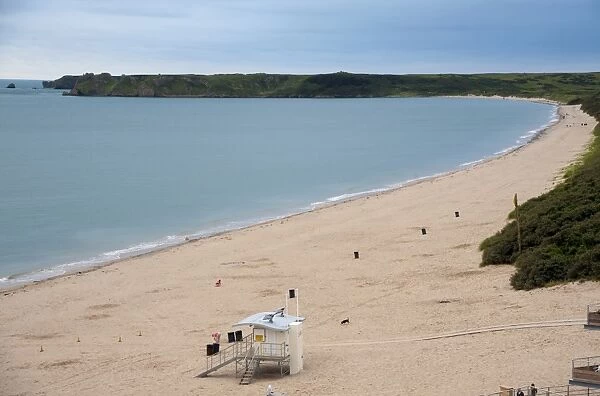 View of beach with lifeguard station, South Beach, Tenby, Pembrokeshire, Wales, August