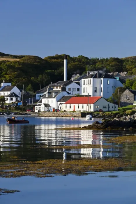 Framed Print : View of coastal village, Jura Hotel, Jura Distillery, Lodge, Cooperage, Jura Stores and Jura Hall, Craighouse