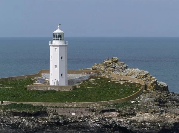 View of lighthouse on coastal island, Godrevy Lighthouse, Godrevy Island, Cornwall, England