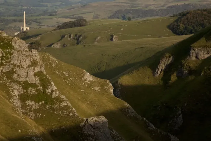 Framed Print : View of moorland with limestone pinnacles, Winnats Pass, Hope Valley, Peak District, Derbyshire, England