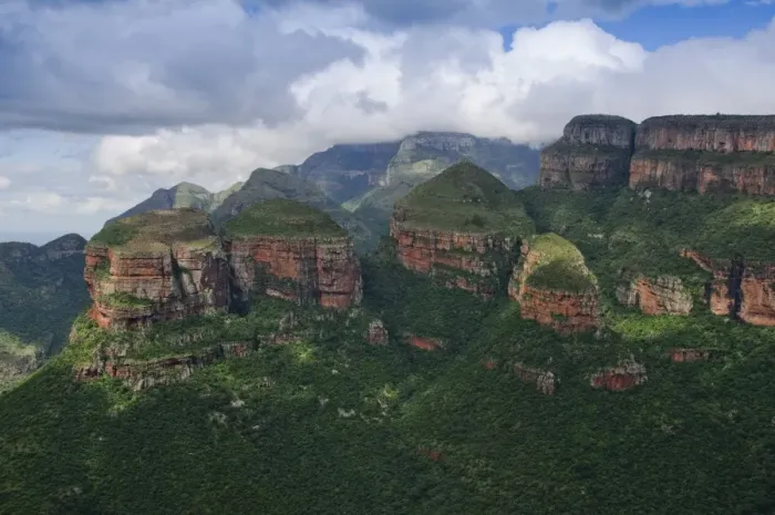 Framed Print : View of rock formations and canyon, Three Rondavels, Blyde River Canyon, Drakensberg Escarpment, Drakensberg Mountains