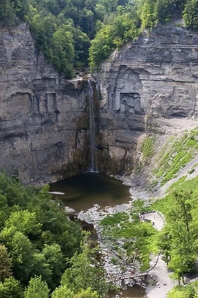 View of waterfall flowing over gorge cliff, Taughannock Falls, Taughannock Falls State Park, Finger Lakes Region