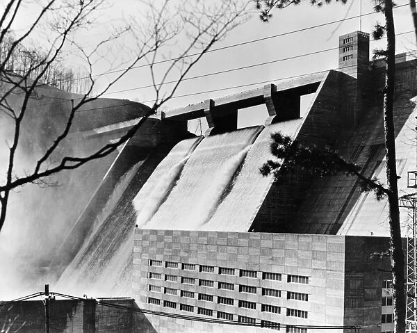 TENNESSEE: NORRIS DAM. The Norris Dam on the Clinch River, erected by the Tennessee