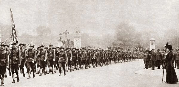 WWI: AMERICAN TROOPS. King George V of England and the Dowager Queen Alexandra