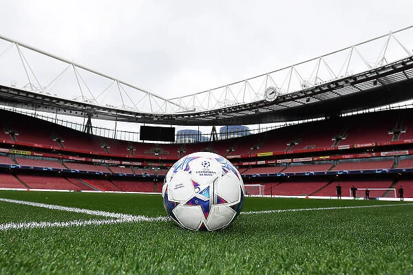 Arsenal vs. PSV: UEFA Champions League 2023-24 - Match Ball