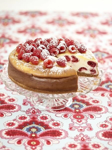 Baked Cheesecake on cakestand, close-up