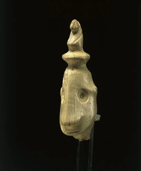 Female statuette, terracotta