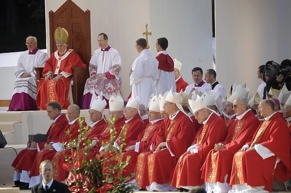 Mass celebrated during pope Benedict XVIs visit to Lourdes