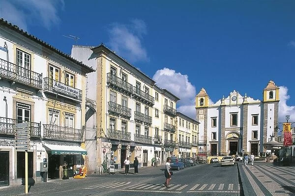 Portugal, Alentejo, Evora, Giraldo Square and church of Santo Antao, 16th century ad