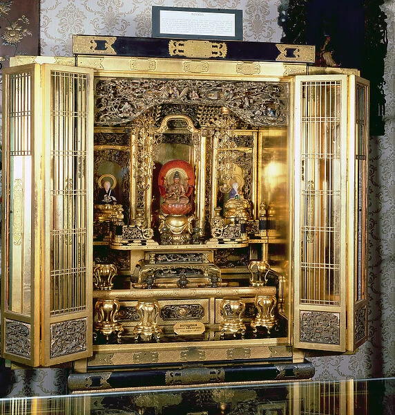 Butsudan shrine from a Damios palace at Kyoto, contains a representation of