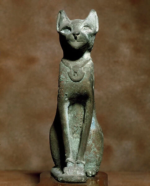 Egyptian antiquite: the goddess cat Bastet. Bronze sculpture