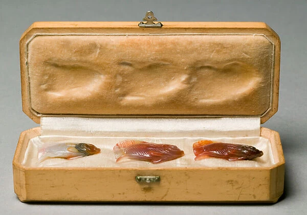 Set of Three Fish in Original Box, c. 1890 (agate)
