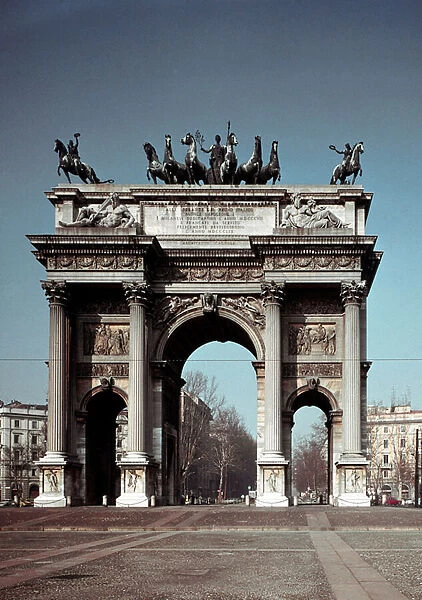 View of the Arc de Triomphe of Milan or Porta Sempione, known as the Arco della Pace (Arc de Triomphe du Simplon or Arc de la Paix) by Luigi Cagnola (1762-1833) topped by a six-horse bronze chariot (sestiga della Pace)