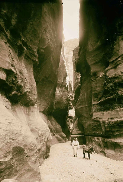 Petra Transjordan Narrow defile Sik 1900 Jordan