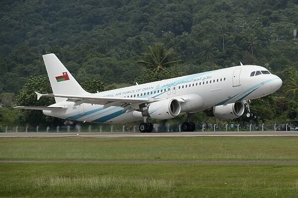 An Airbus A320 of the Royal Air Force of Oman taking off
