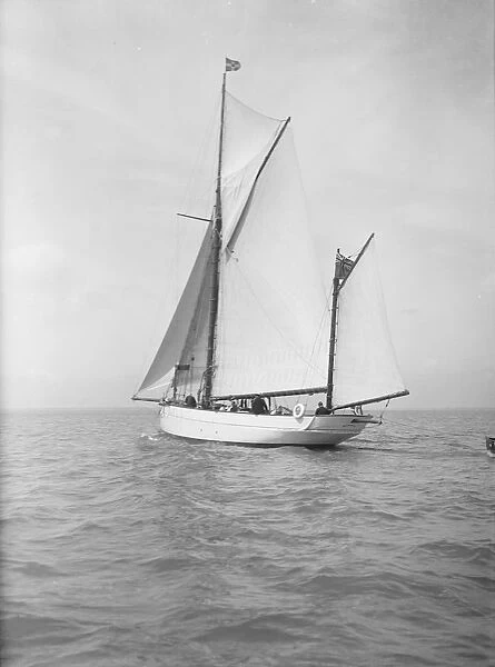 The ketch Aphrodite under sail, 1911. Creator: Kirk & Sons of Cowes