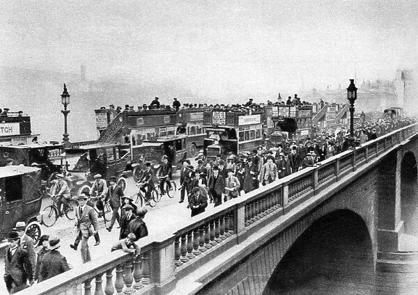 Morning rush hour, London Bridge, London, 1926-1927. Artist: McLeish and Paterson