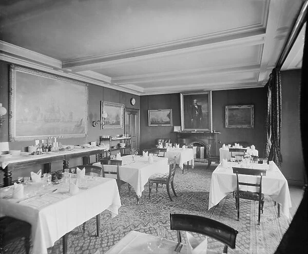 RYS Castle: Interior of Dining Room