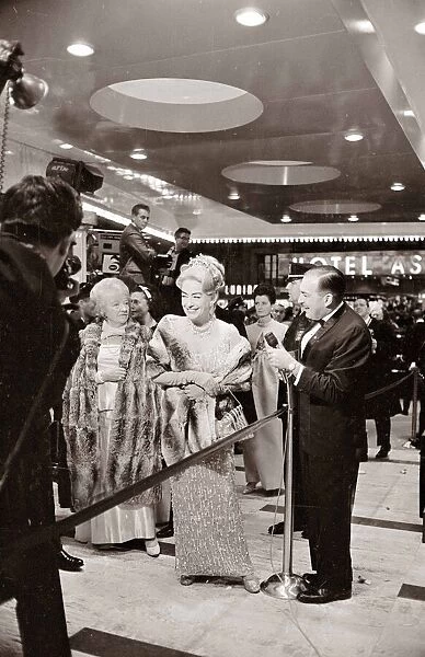 Joan Crawford at the Premier of My Fair Lady film in New York October 1964
