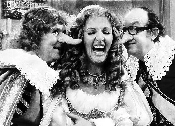 Morecambe & Wise Christmas Show with Penelope Keith A©mirrorpix