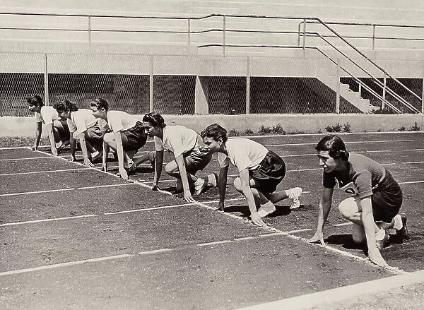 Start of a sprint race, during the Zonale Championship of Female Athletics in Bari
