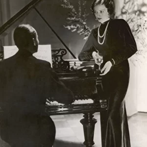 Couple Photo / Piano 1930S