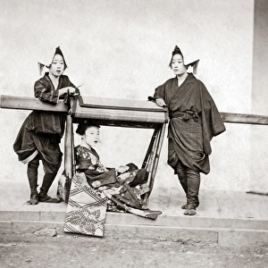 Female bearers and a carrying chair, Japan, 1870s