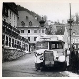 Friends Ambulance Unit (FAU) Vintage Leyland Bus, Mariazell