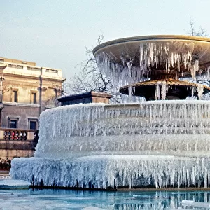 Frozen fountain, Trafalgar Square, London